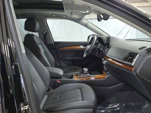 Used 2023 Audi Q5 Premium Plus w/ Premium Plus Package image 10