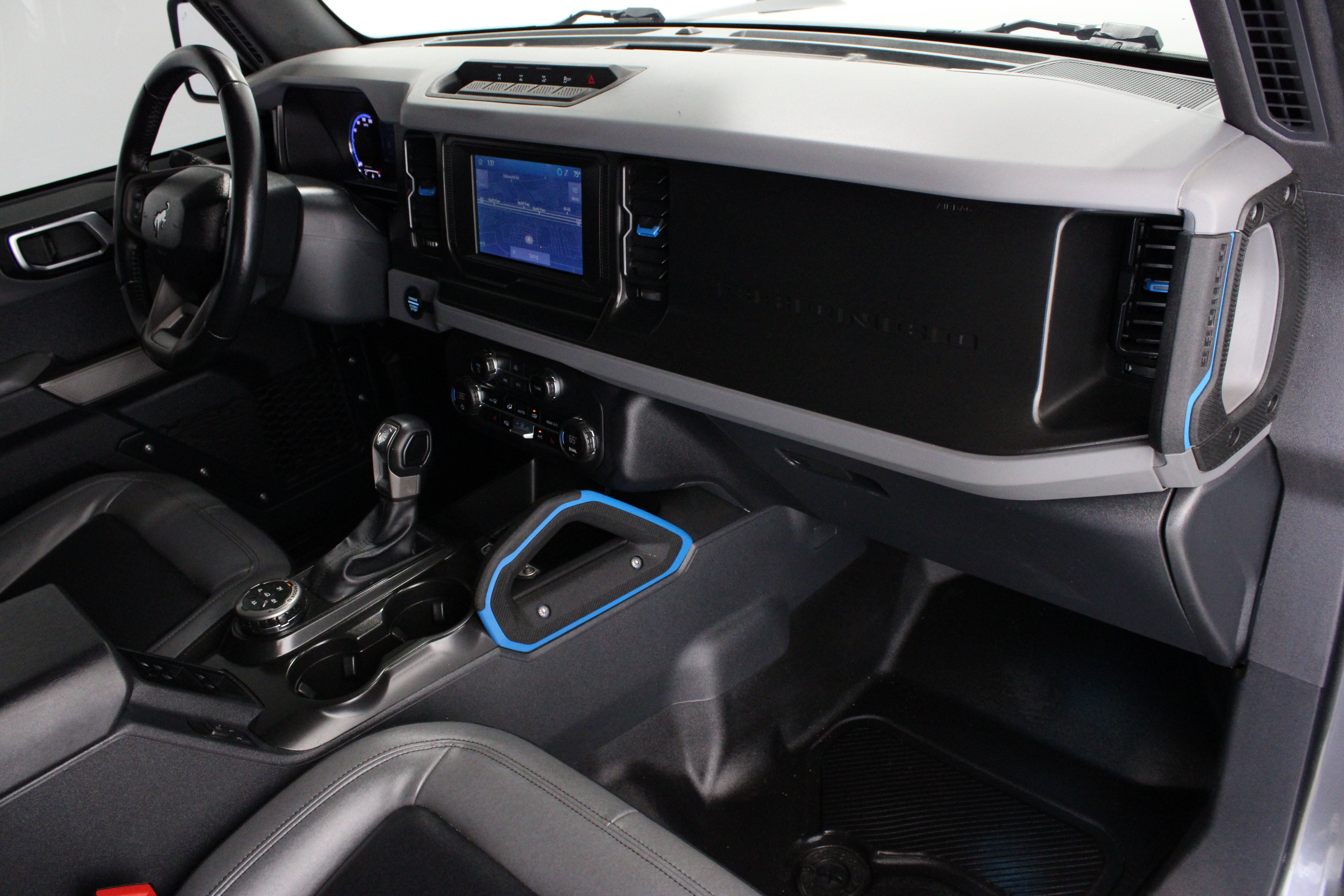 Used 2023 Ford Bronco Black Diamond w/ Sasquatch Package AWD/4WD image 37