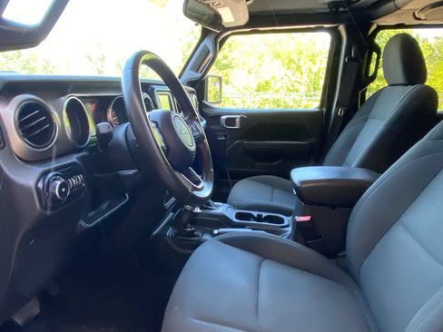 Used 2020 Jeep Wrangler Unlimited Sport S AWD/4WD image 24