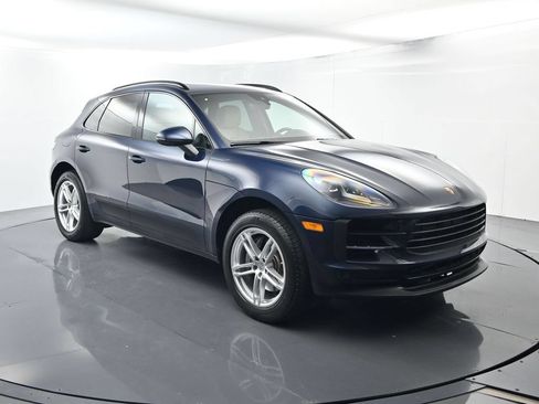 Certified 2020 Porsche Macan S AWD/4WD image 17