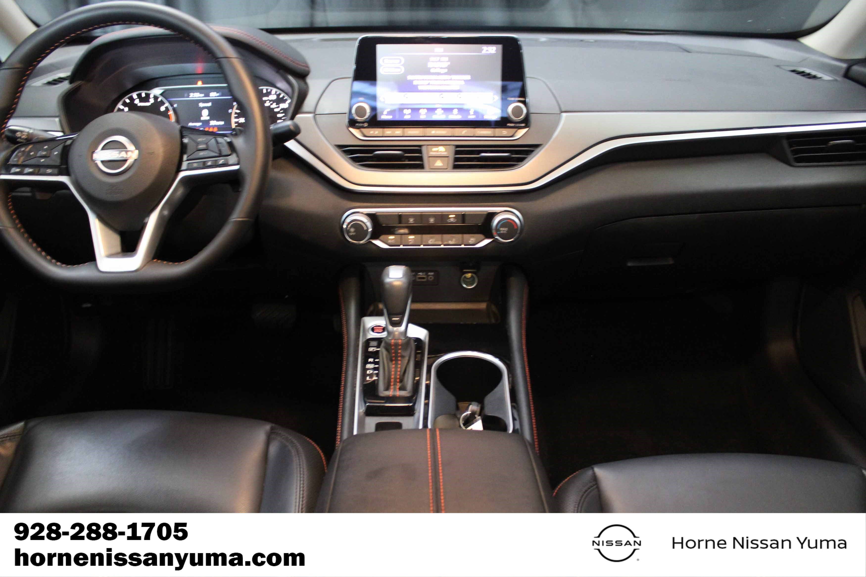 Used 2025 Nissan Altima 2.5 SR AWD/4WD image 12