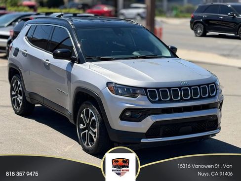 Used 2022 Jeep Compass Limited AWD/4WD image 1