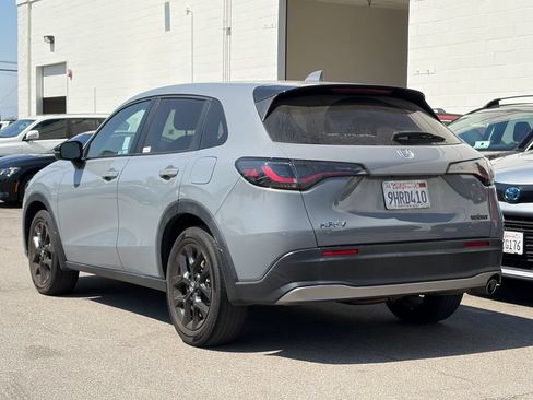 Used 2024 Honda HR-V Sport image 4