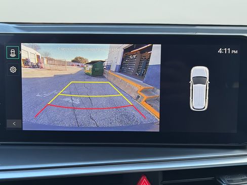 Used 2025 Kia Sorento S w/ Panoramic Sunroof Package FWD image 21