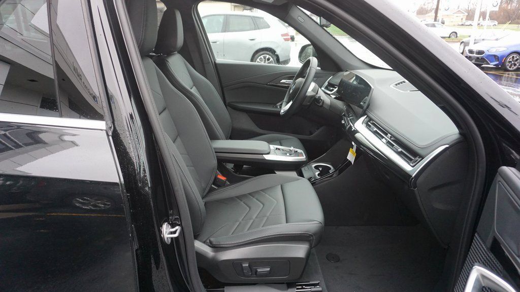 Used 2026 BMW X1 xDrive28i w/ Convenience Package AWD/4WD image 10