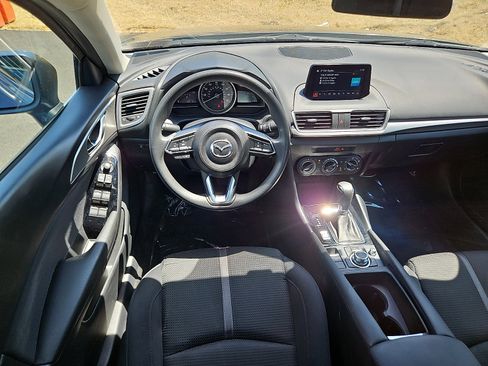 Used 2017 MAZDA MAZDA3 Sport w/ Preferred Equipment Package FWD image 11