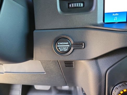 New 2025 Ford Bronco Badlands AWD/4WD image 19