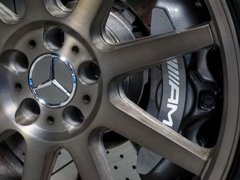 Used 2014 Mercedes-Benz SL 63 AMG image 43