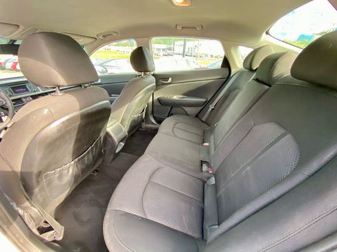 Used 2016 Kia Optima LX w/ LX Convenience Package FWD image 12