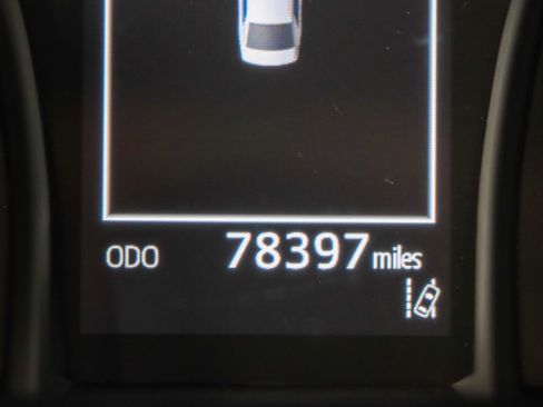 Used 2021 Toyota Camry SE image 16