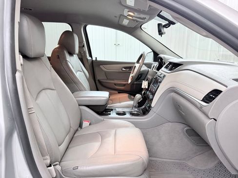 Used 2014 Chevrolet Traverse LT w/ All-Star Edition FWD image 36