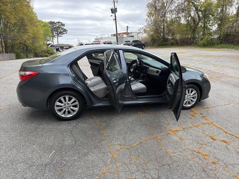 Used 2015 Toyota Corolla LE image 26