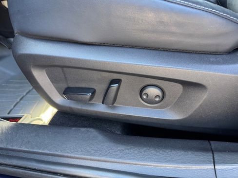 Used 2024 Mitsubishi Outlander SE image 15