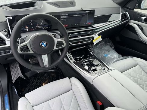 New 2026 BMW X7 xDrive40i AWD/4WD image 10