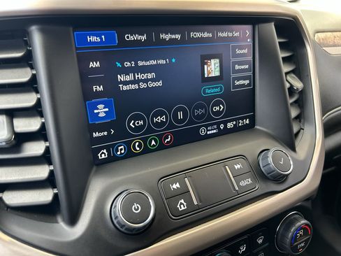 Used 2023 GMC Acadia Denali AWD/4WD image 18