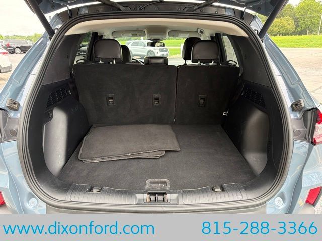 Used 2023 Ford Escape Platinum AWD/4WD image 28