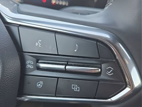 Used 2025 Chevrolet Equinox LT w/ Convenience Package II FWD image 27