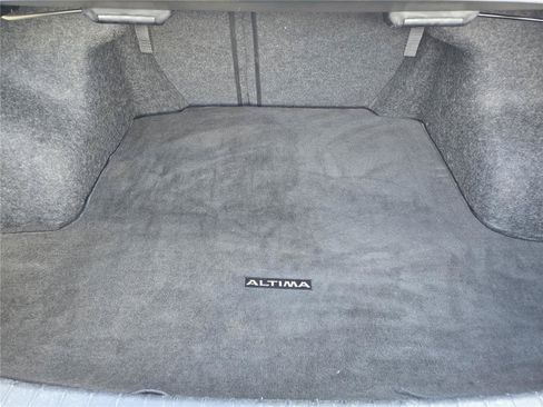 Used 2019 Nissan Altima 2.5 SL FWD image 31