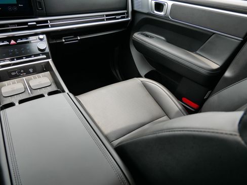 Certified 2026 Hyundai Santa Fe XRT AWD/4WD image 11