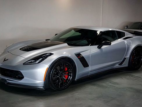 Used 2019 Chevrolet Corvette Z06 image 5