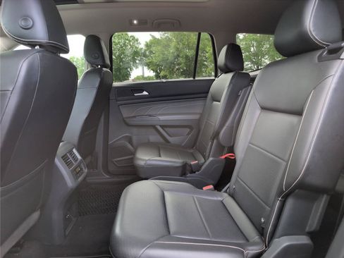 Used 2023 Volkswagen Atlas SEL R-Line AWD/4WD image 33