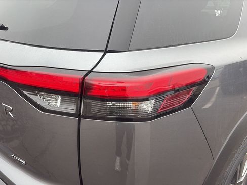 New 2026 Nissan Pathfinder SV AWD/4WD image 6