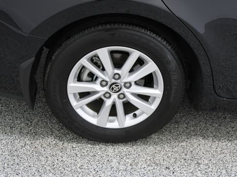Used 2026 Toyota Camry LE w/ Convenience Package FWD image 6