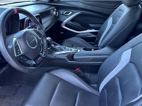 Used 2019 Chevrolet Camaro SS image 10
