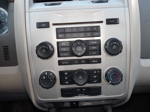 Used 2009 Ford Escape XLT AWD/4WD image 13