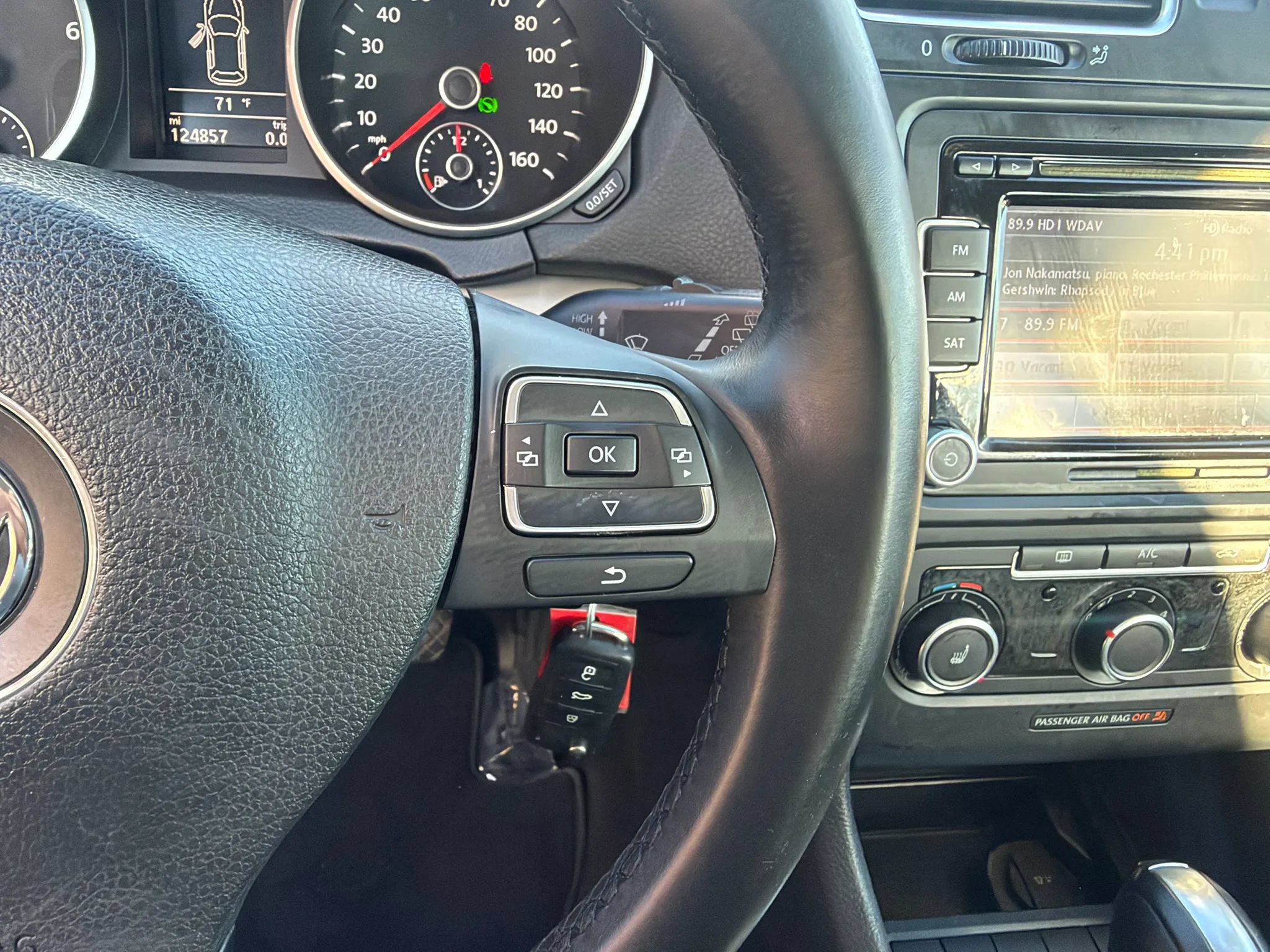 Used 2013 Volkswagen Golf 4-Door FWD image 18