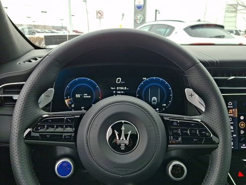 New 2025 Maserati Grecale GT image 20