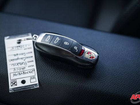 Used 2014 Porsche Cayman RWD image 69