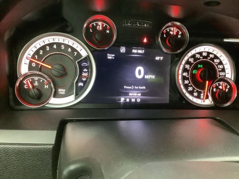 Used 2017 RAM 1500 Sport w/ Sublime Green Sport Package image 20