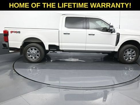Used 2023 Ford F250 Lariat w/ Lariat Ultimate Package AWD/4WD image 7