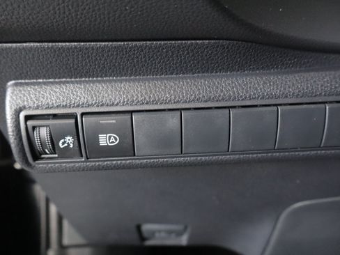 Used 2025 Toyota Corolla Hatchback w/ SE Package FWD image 17