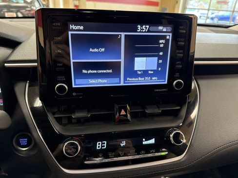 Used 2022 Toyota Corolla Cross LE w/ Black Badges Package (TMS) image 40