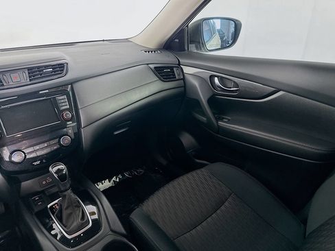 Used 2020 Nissan Rogue SV w/ Premium Package AWD/4WD image 31