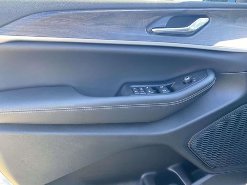 New 2026 Jeep Grand Cherokee Altitude RWD image 38