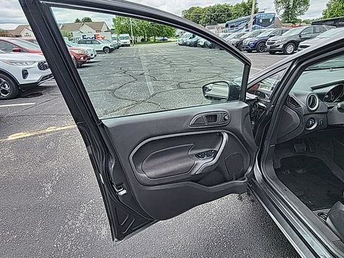 Used 2019 Ford Fiesta SE FWD image 21