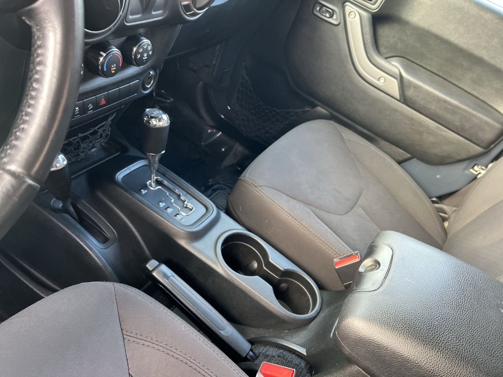 Used 2018 Jeep Wrangler Sport AWD/4WD image 20