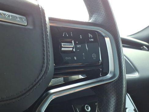 Used 2023 Land Rover Range Rover Evoque R-Dynamic S image 18