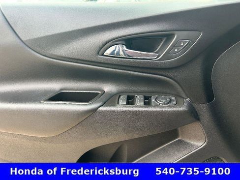 Used 2022 Chevrolet Equinox LT image 31