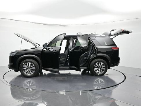 New 2025 Nissan Pathfinder SL image 48