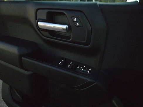 Used 2023 Chevrolet Silverado 1500 Custom image 23