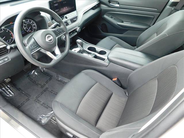Used 2025 Nissan Altima 2.5 SV w/ SV Special Edition Package FWD image 16
