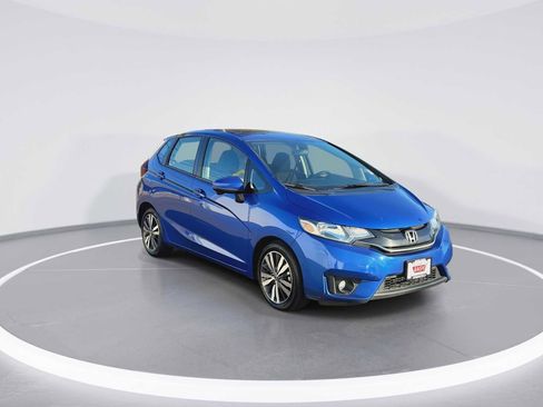 Used 2017 Honda Fit EX image 2