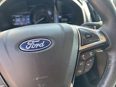 Used 2023 Ford Edge SEL AWD/4WD image 18