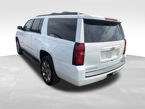 Used 2018 Chevrolet Suburban LT AWD/4WD image 4