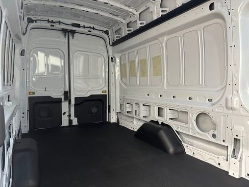 New 2026 Ford Transit 250 148 High Roof Extended image 14