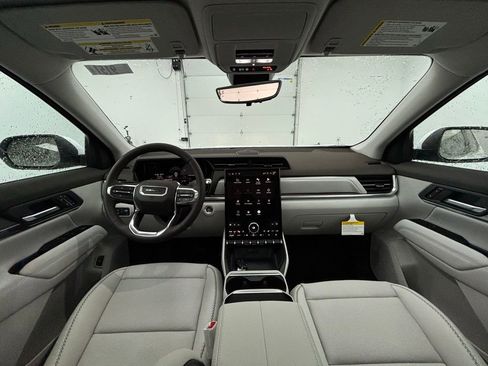 New 2026 GMC Terrain Denali w/ LPO, Black Badging Package image 2